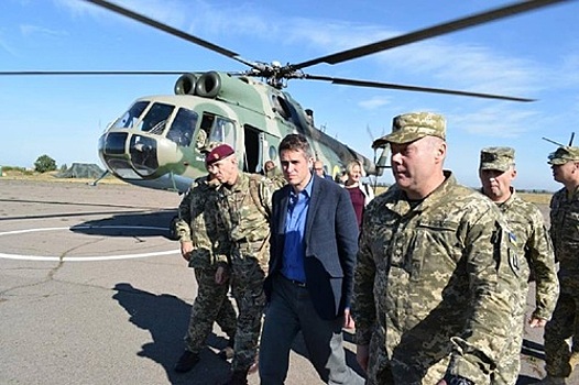 Министр обороны Великобритании посетил Донбасс, сообщили в Киеве