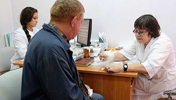 Опрос: россияне о подкупе врачей со стороны фармкомпаний