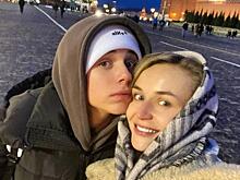 «Очень горжусь»: Полина Гагарина показала повзрослевшего сына за игрой на фортепиано