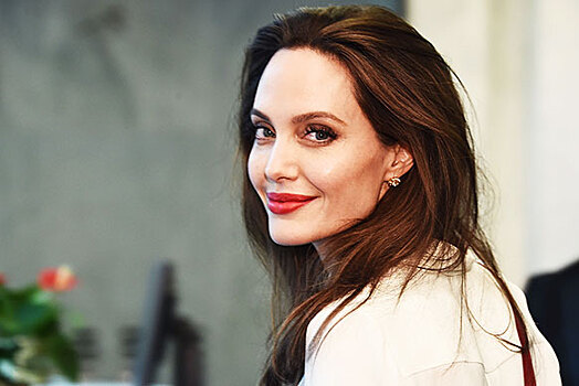 Бьюти-секреты Анджелины Джоли, о которых вы не знали