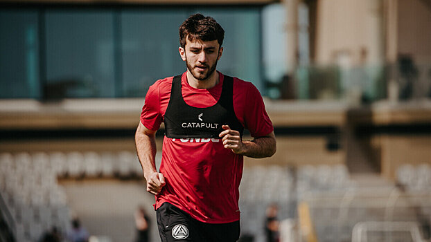 Защитник «Акрона» Бокоев о теракте в Беслане: «Мой садик был по соседству с захваченной школой – отец повез меня туда, но нас развернули. Заезжая домой, обязательно возлагаю цветы к мемориалу»