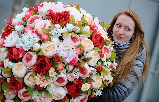 В РФ к праздникам вырастут цены на цветы