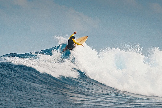 Неопытный серфер и его друг-спаситель погибли во время шторма в Австралии