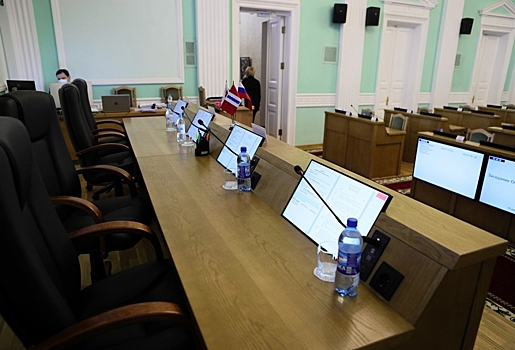 Воспитатель, бывший депутат, предприниматель: кто выдвинулся на довыборы в омский горсовет