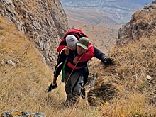 Юного уральца с ДЦП подняли на кавказскую гору: «Один неверный шаг – и ты скатишься»