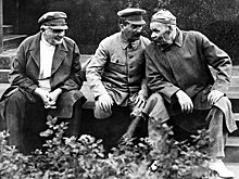 «Он непростительно много знал личного о вожде»