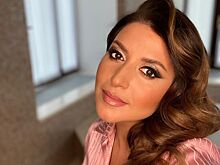 Певица Жасмин похвасталась плетеной шляпкой за рекордные 107 000 рублей