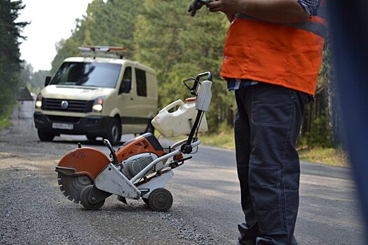 Дорожники завершают укладку асфальта на обходе Железногорска