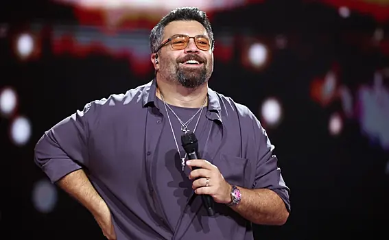 Алексей Чумаков сказал, что верит в Деда Мороза