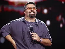 Алексей Чумаков сказал, что верит в Деда Мороза