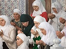В Москве тысячи мусульман совершили намаз в Ураза-байрам