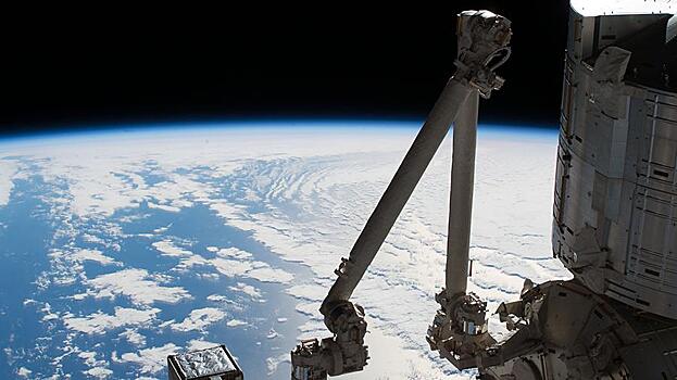 Российские космонавты впервые активировали манипулятор ERA