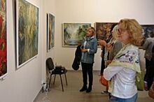 Выставка сюрреалистичных картин открылась в Пскове