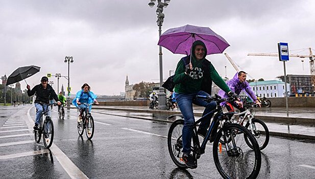 В Москве в осеннем велопараде приняли участие более 20 тысяч человек