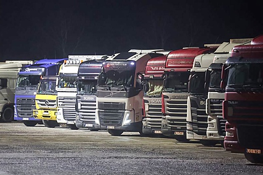 Литовские грузоперевозчики провели акцию протеста в Вильнюсе