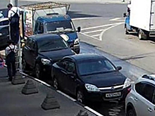 Эвакуацией автомобилей на площади Свободы после установки запрещающего знака заинтересовались следователи