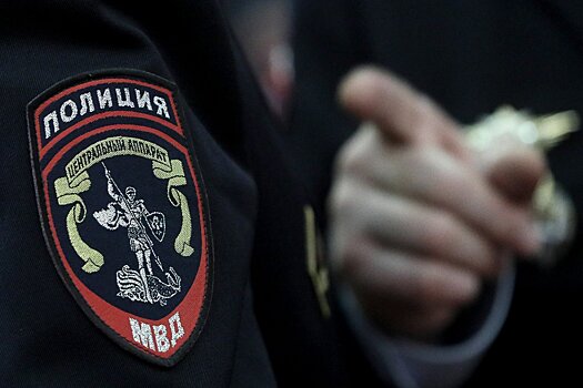 Полицейских задержали за многомиллионную взятку в Москве