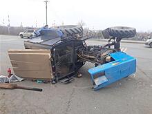 На самарской объездной дороге опрокинулся трактор