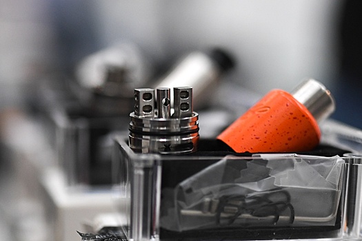 Большинство россиян высказались за полный запрет вейпов