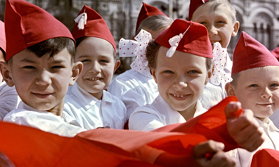 Принятие в пионеры, 1965 год