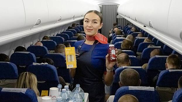 Готовая еда от «Перекрестка» появилась на рейсах авиакомпании «Россия»