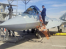 Су-57 впервые показали на Ближнем Востоке