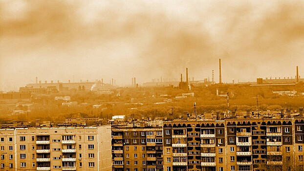 Челябинск накрыло рыжим дымом: жители жалуются на самочувствие