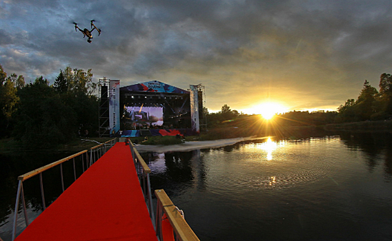 Музыкальный фестиваль «Дым над водой» вновь пройдет в Гатчине