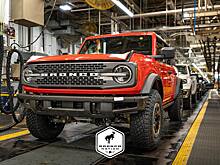 Предсерийный Ford Broncos 2021 года хорошо смотрится в любом цвете