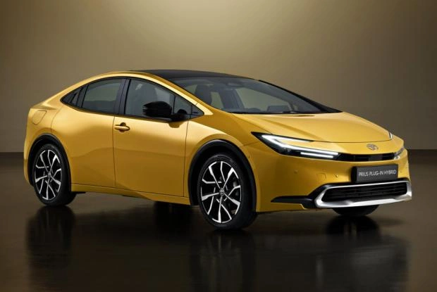 Toyota Prius 2023       - 