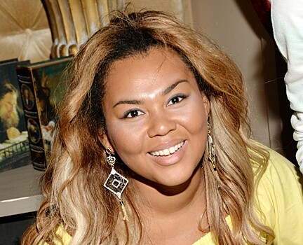 Пусть будет сюрприз: ожидающая первенца Корнелия Манго не хочет узнавать пол малыша