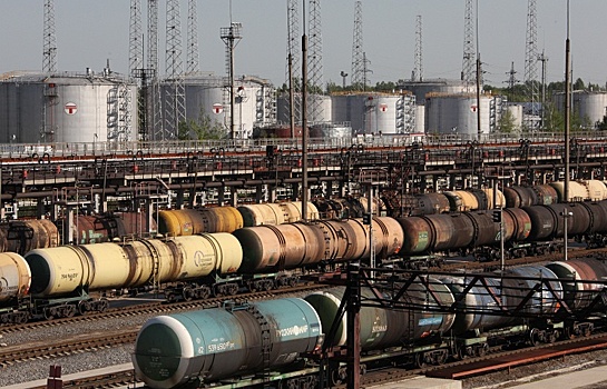 Индия создаст стратегический запас нефти