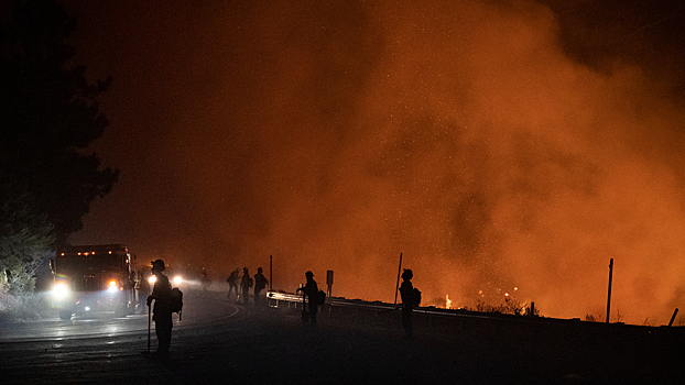 Лесной пожар на Кипре подбирается к элитному жилью Аллы Пугачевой