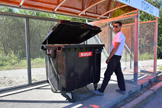 Удобство и чистота: мусорные контейнеры города теперь обеспечены педальными механизмами