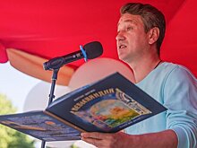 Известные актеры и писатели откроют новые маршруты проекта "Книга в городе"