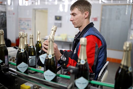 Определено лучшее шампанское до тысячи рублей