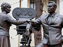 Памятник создателям фильма "Семнадцать мгновений весны" появился в Москве
