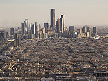 Секрет спасения от "сырьевого проклятия": нефтяные страны строят "зеленую" экономику