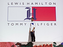Томми Хилфигер и автогонщик Льюис Хэмилтон создадут совместную коллекцию
