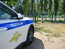 Водители двух иномарок устроили стрельбу на парковке после дорожного конфликта