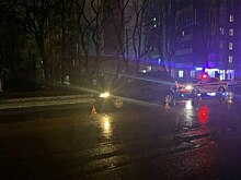 На Суворова 38-летняя женщина попыталась перейти дорогу где попало и оказалась под колёсами авто