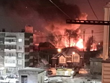 В Ачинске произошел крупный пожар на складе