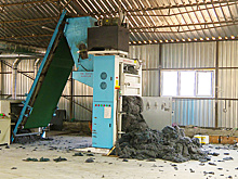 В Бишкеке открыли завод по переработке текстильных отходов