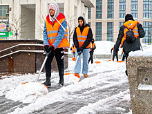 И вечный снег, покой нам только снится: очередной мощный снегопад обрушился на Москву