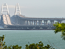 Проезд электромобилей по Крымскому мосту закрыли с двух сторон: названа причина