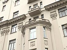 Война в центре столицы. Москвичка пожаловалась на 1,5 млн рублей долга из-за соседей