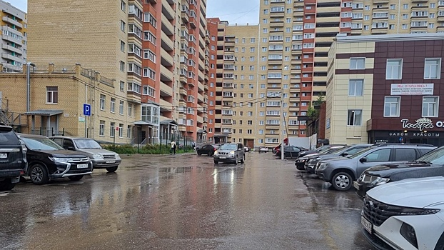 9-летний мальчик попал под колеса автомобиля в Вологде
