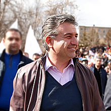 Двойное счастье: армянский премьер стал дедушкой близнецов