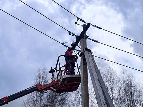 ​Энергетики устраняют локальные нарушения электроснабжения после непогоды