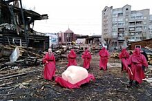Красноярский художник устроил в центре города показательную «казнь»